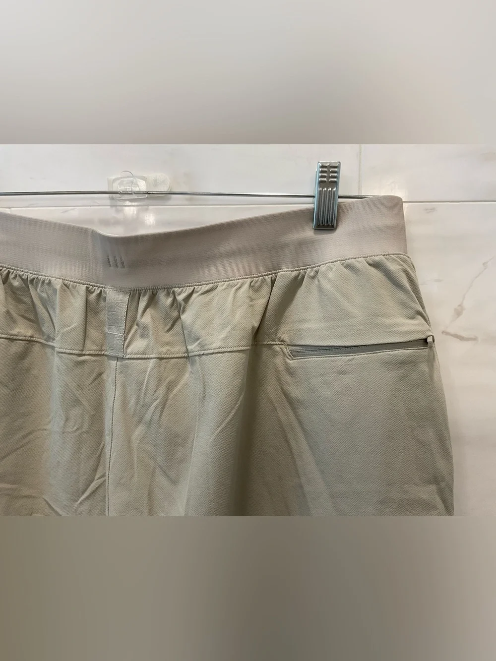 Lululemon License To Train Shorts - 7” - Linerless STONE BEIGE size XXL T55